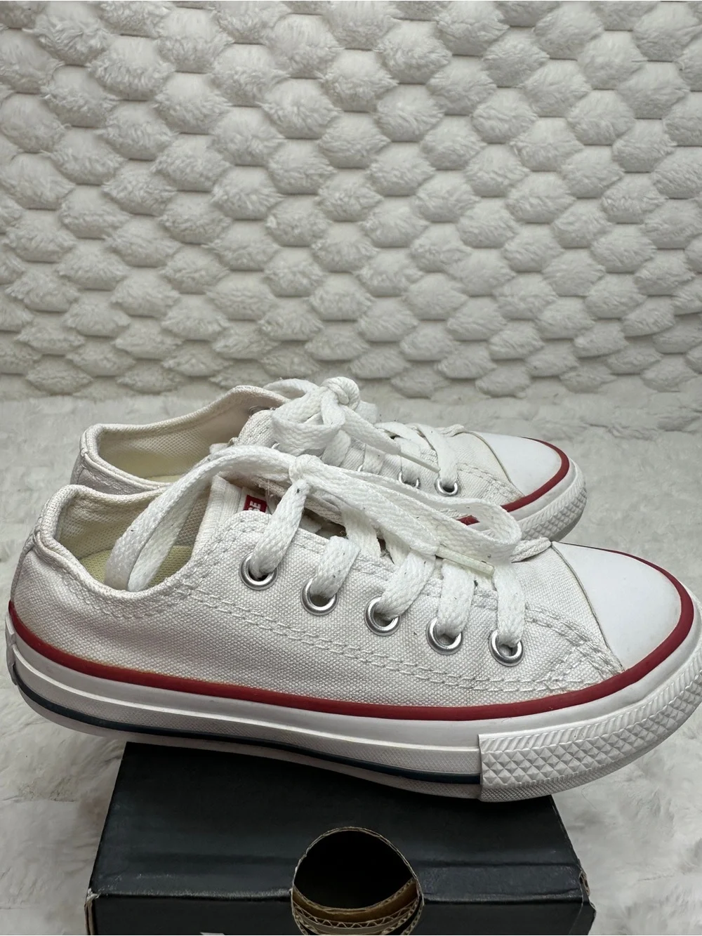 Converse classic low